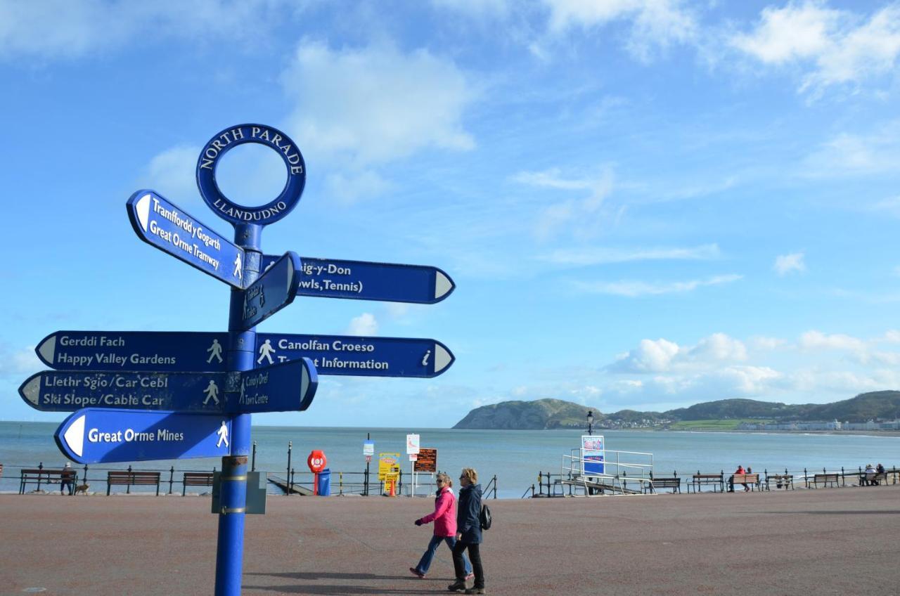 Audley Guest House Llandudno Exterior foto